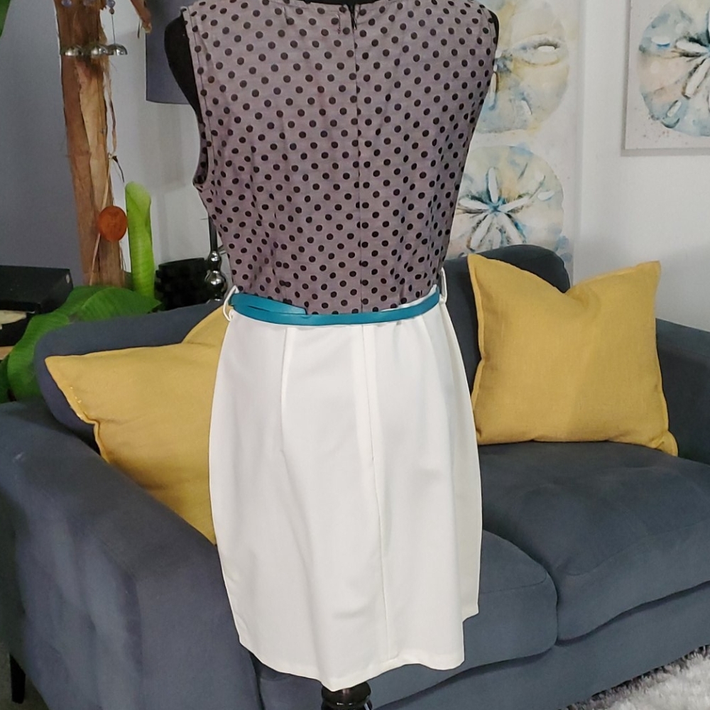 Dress - Picture 4 of 8
